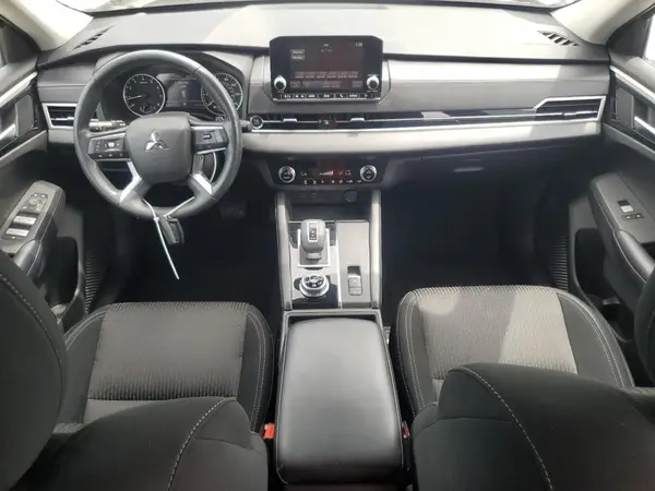 JA4J4TA88PZ021225 2023 MITSUBISHI OUTLANDER - Image 8