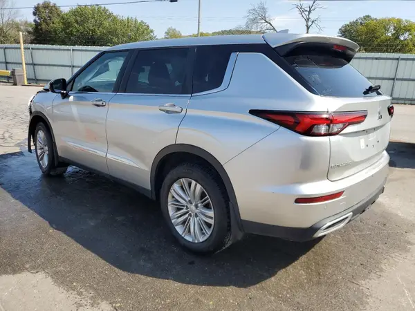 JA4J4TA89NZ033218 2022 MITSUBISHI OUTLANDER - Image 2