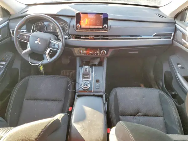JA4J4TA89NZ033378 2022 MITSUBISHI OUTLANDER - Image 8