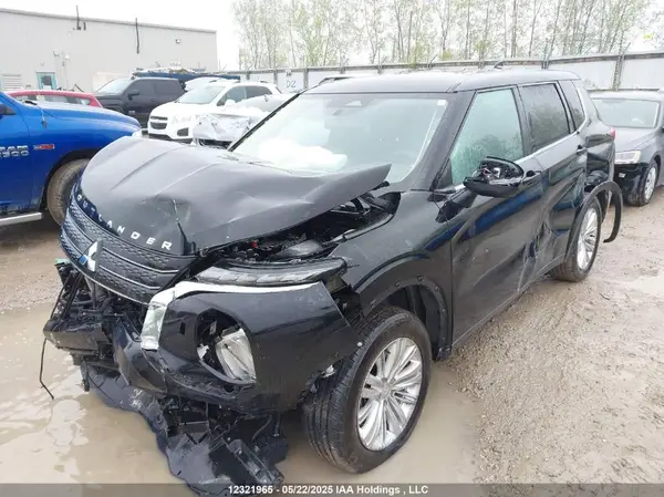 JA4J4TA89PZ606458 2023 MITSUBISHI OUTLANDER - Image 2
