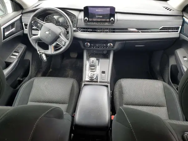 JA4J4TA8XNZ064381 2022 MITSUBISHI OUTLANDER - Image 8