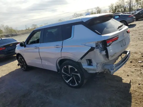 JA4J4UA80NZ009556 2022 MITSUBISHI OUTLANDER - Image 2