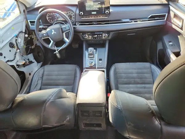 JA4J4UA80NZ083818 2022 MITSUBISHI OUTLANDER - Image 8
