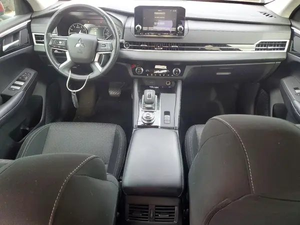 JA4J4UA80RZ013046 2024 MITSUBISHI OUTLANDER - Image 8