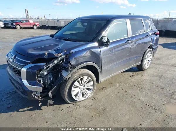JA4J4UA80SZ626368 2025 MITSUBISHI OUTLANDER - Image 2