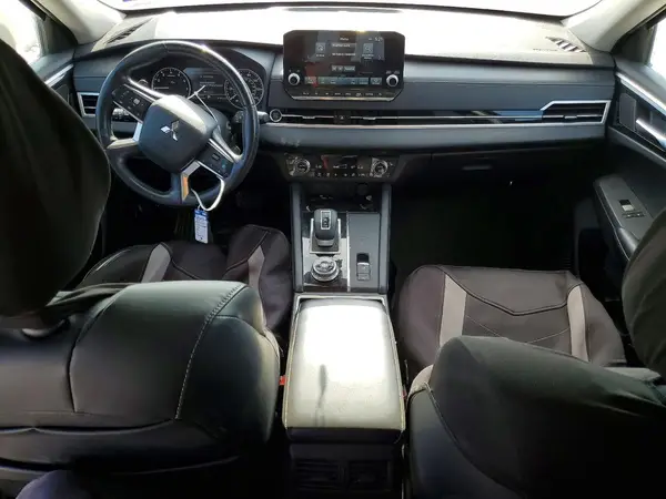 JA4J4UA81NZ045921 2022 MITSUBISHI OUTLANDER - Image 8