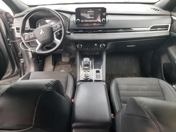 JA4J4UA81NZ090275 2022 MITSUBISHI OUTLANDER - Image 8