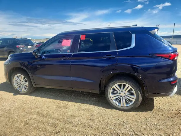 JA4J4UA81NZ618428 2022 MITSUBISHI OUTLANDER - Image 2