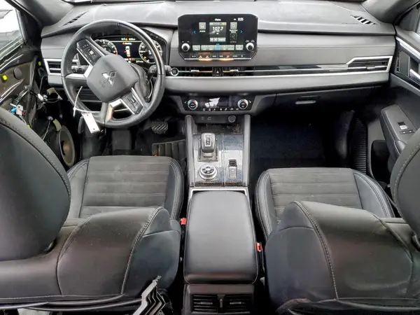 JA4J4UA81PZ034100 2023 MITSUBISHI OUTLANDER - Image 8