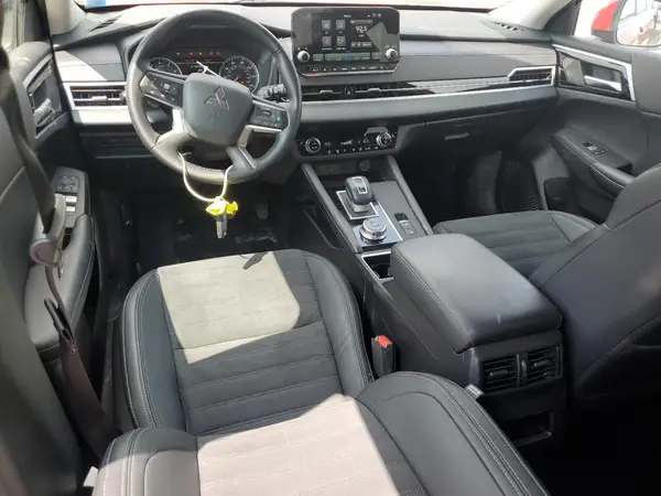 JA4J4UA81PZ055979 2023 MITSUBISHI OUTLANDER - Image 8