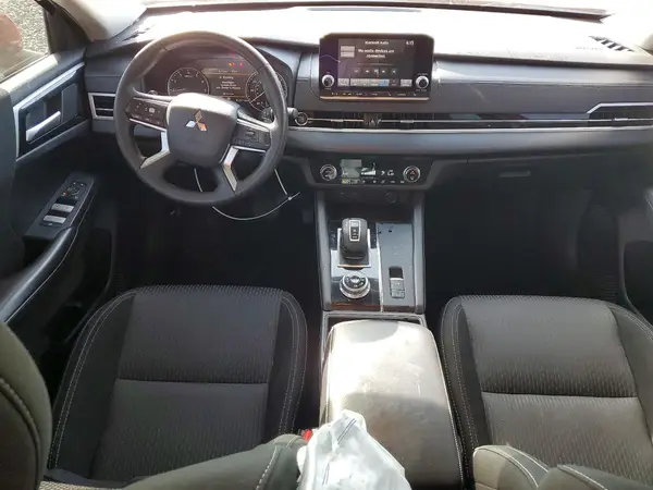 JA4J4UA81RZ006610 2024 MITSUBISHI OUTLANDER - Image 8