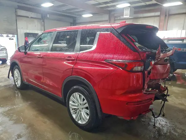 JA4J4UA81RZ025982 2024 MITSUBISHI OUTLANDER - Image 2