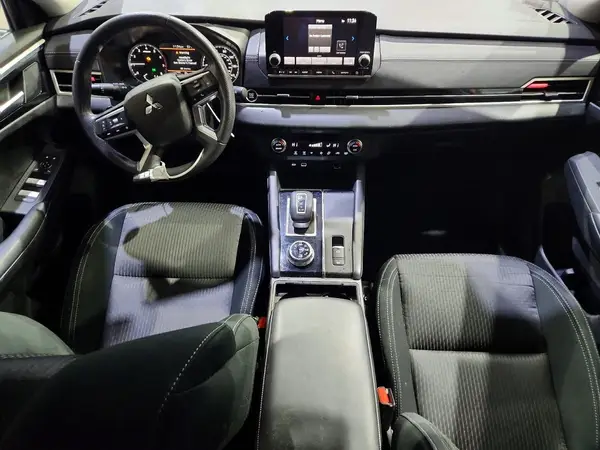 JA4J4UA81RZ029580 2024 MITSUBISHI OUTLANDER - Image 8