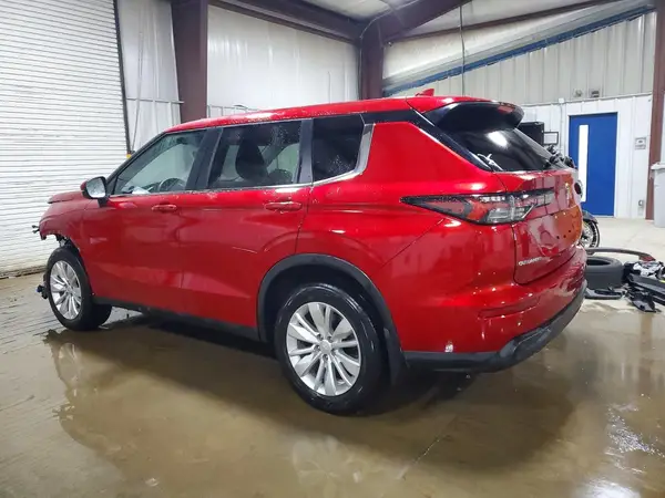 JA4J4UA81SZ057143 2025 MITSUBISHI OUTLANDER - Image 2