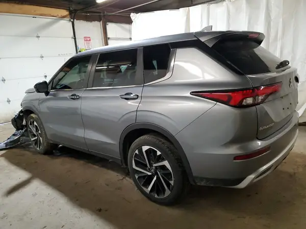JA4J4UA82NZ024964 2022 MITSUBISHI OUTLANDER - Image 2