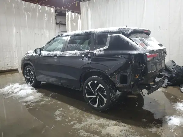 JA4J4UA82NZ049038 2022 MITSUBISHI OUTLANDER - Image 2