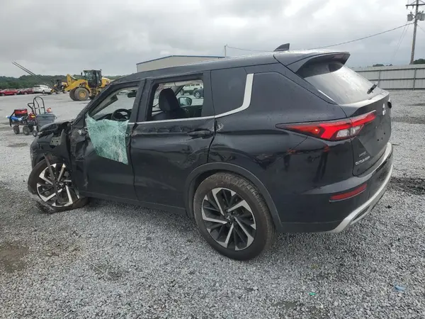 JA4J4UA82NZ064753 2022 MITSUBISHI OUTLANDER - Image 2