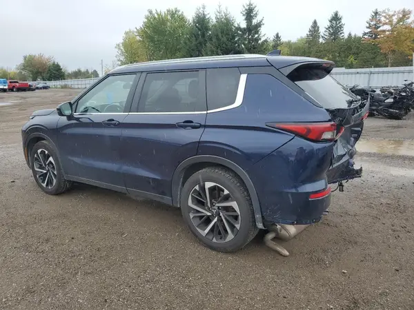 JA4J4UA82NZ614338 2022 MITSUBISHI OUTLANDER - Image 2
