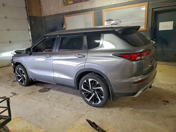 JA4J4UA82PZ025762 2023 MITSUBISHI OUTLANDER - Image 2