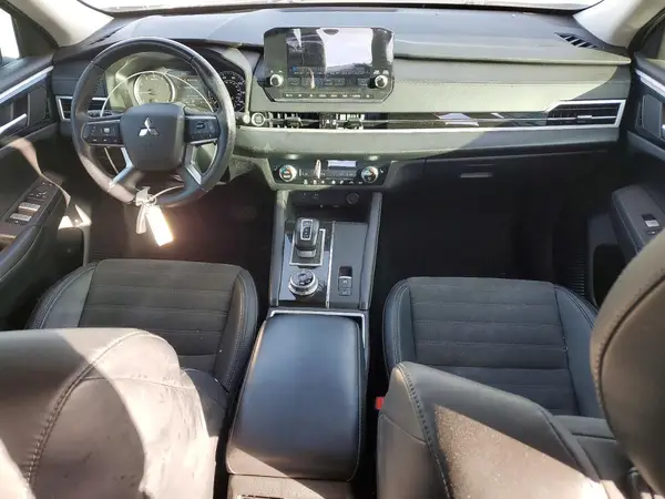 JA4J4UA82PZ026765 2023 MITSUBISHI OUTLANDER - Image 8