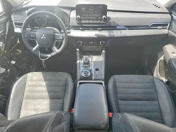 JA4J4UA82PZ030833 2023 MITSUBISHI OUTLANDER - Image 8