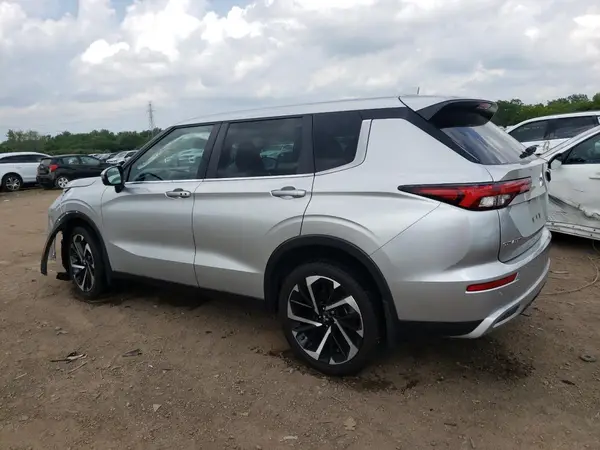 JA4J4UA82PZ048457 2023 MITSUBISHI OUTLANDER - Image 2