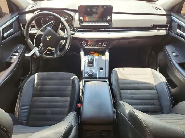 JA4J4UA82PZ053755 2023 MITSUBISHI OUTLANDER - Image 8