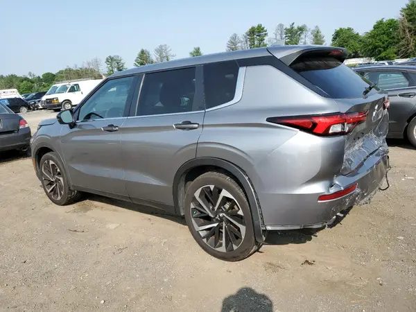 JA4J4UA83NZ036816 2022 MITSUBISHI OUTLANDER - Image 2