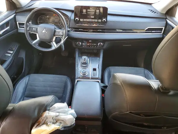JA4J4UA83NZ064440 2022 MITSUBISHI OUTLANDER - Image 8