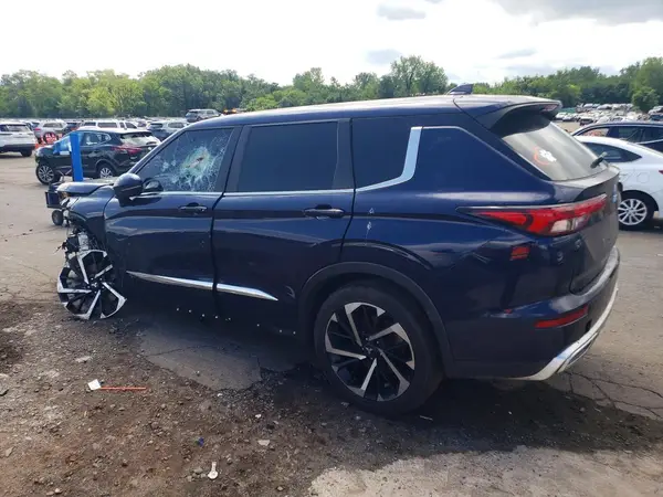 JA4J4UA83PZ007142 2023 MITSUBISHI OUTLANDER - Image 2