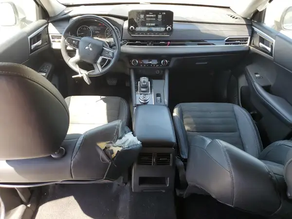 JA4J4UA83PZ020277 2023 MITSUBISHI OUTLANDER - Image 8