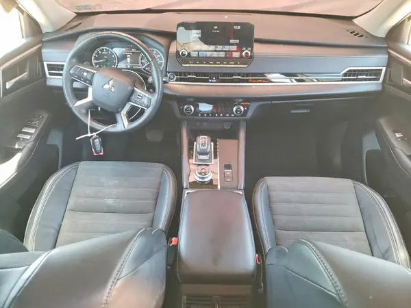 JA4J4UA83PZ021283 2023 MITSUBISHI OUTLANDER - Image 8