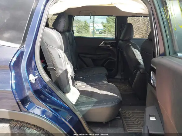 JA4J4UA83PZ023521 2023 MITSUBISHI OUTLANDER - Image 8