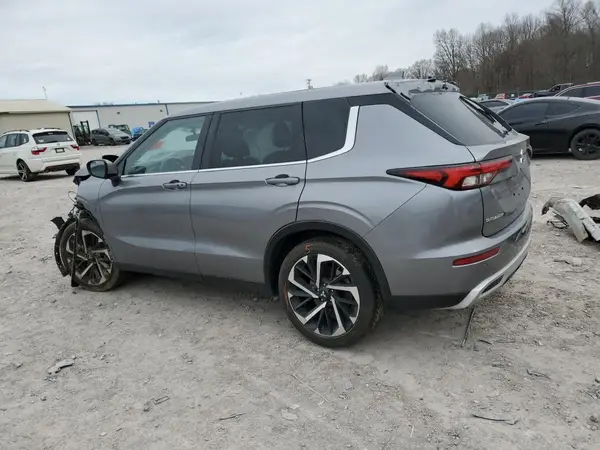 JA4J4UA83PZ033286 2023 MITSUBISHI OUTLANDER - Image 2