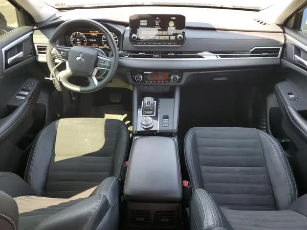 JA4J4UA83PZ054705 2023 MITSUBISHI OUTLANDER - Image 8