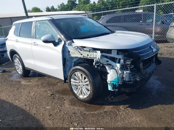 JA4J4UA83RZ055713 2024 MITSUBISHI OUTLANDER - Image 1