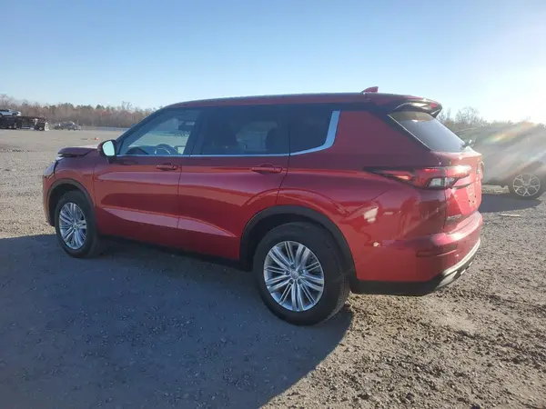 JA4J4UA83RZ057901 2024 MITSUBISHI OUTLANDER - Image 2