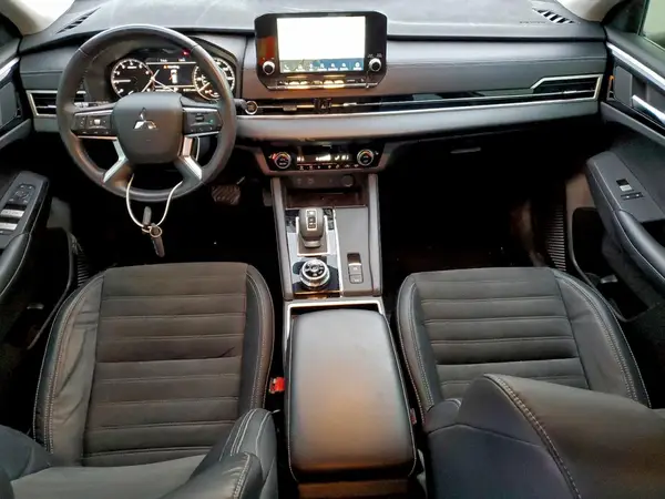 JA4J4UA84NZ085555 2022 MITSUBISHI OUTLANDER - Image 8