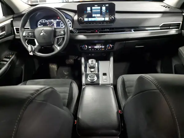 JA4J4UA84PZ016853 2023 MITSUBISHI OUTLANDER - Image 8