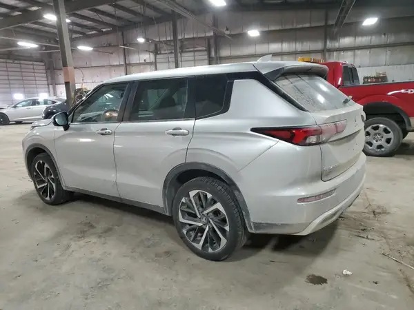 JA4J4UA84PZ019249 2023 MITSUBISHI OUTLANDER - Image 2