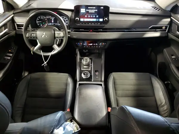 JA4J4UA84PZ020143 2023 MITSUBISHI OUTLANDER - Image 8