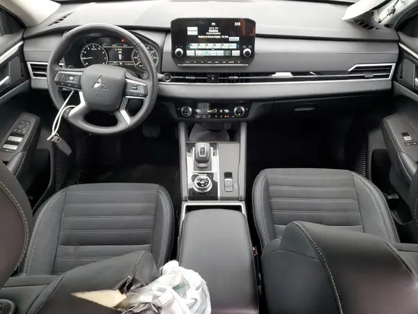 JA4J4UA84PZ042448 2023 MITSUBISHI OUTLANDER - Image 8