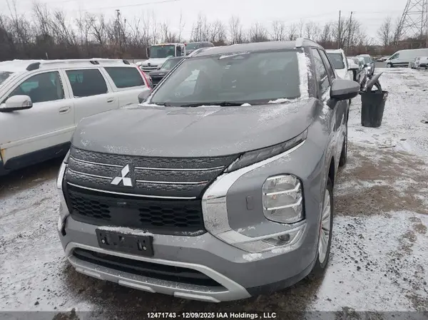 JA4J4UA84PZ616515 2023 MITSUBISHI OUTLANDER - Image 2