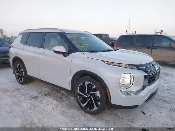 JA4J4UA84PZ616613 2023 MITSUBISHI OUTLANDER - Image 1