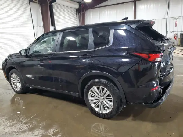 JA4J4UA84RZ055512 2024 MITSUBISHI OUTLANDER - Image 2