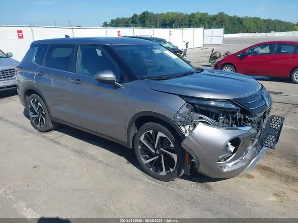 JA4J4UA85NZ074449 2022 MITSUBISHI OUTLANDER - Image 1