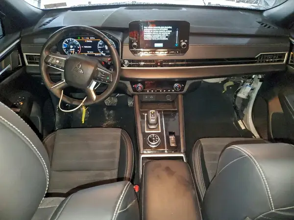 JA4J4UA85PZ042412 2023 MITSUBISHI OUTLANDER - Image 8