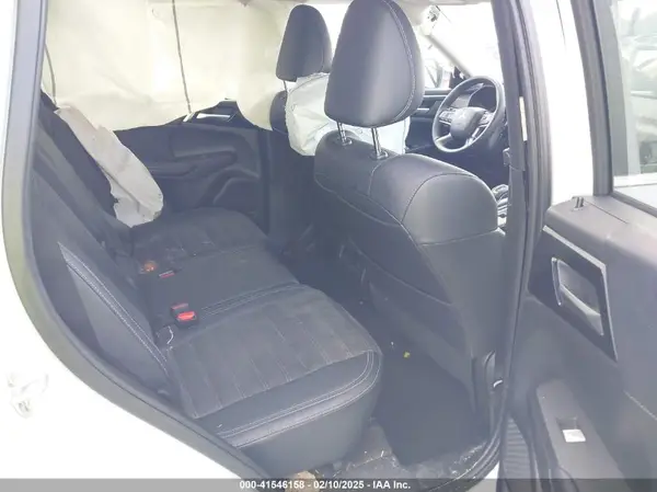 JA4J4UA85PZ061655 2023 MITSUBISHI OUTLANDER - Image 8