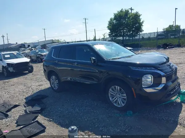 JA4J4UA85RZ015648 2024 MITSUBISHI OUTLANDER - Image 1