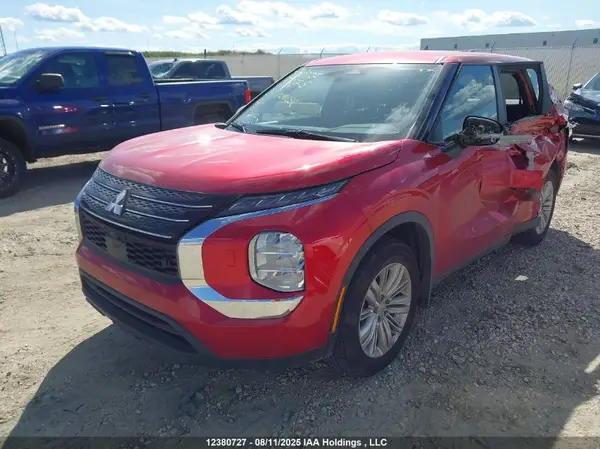 JA4J4UA85RZ633715 2024 MITSUBISHI OUTLANDER - Image 2